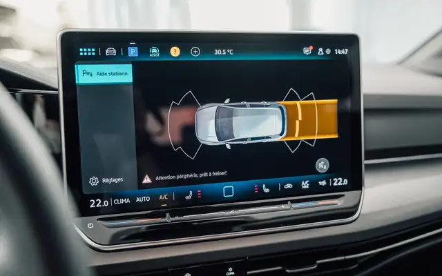 Volkswagen Golf view 16