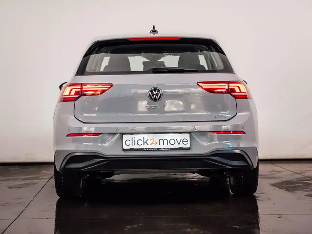 Volkswagen Golf view 4