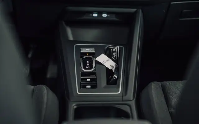 Volkswagen Golf view 22