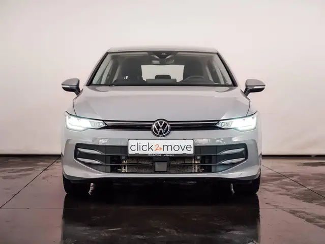 Volkswagen Golf view 3
