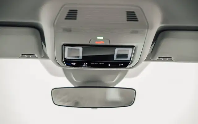 Volkswagen Golf view 28