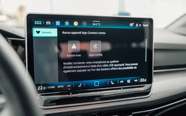 Volkswagen Golf view 17