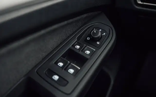 Volkswagen Golf view 27