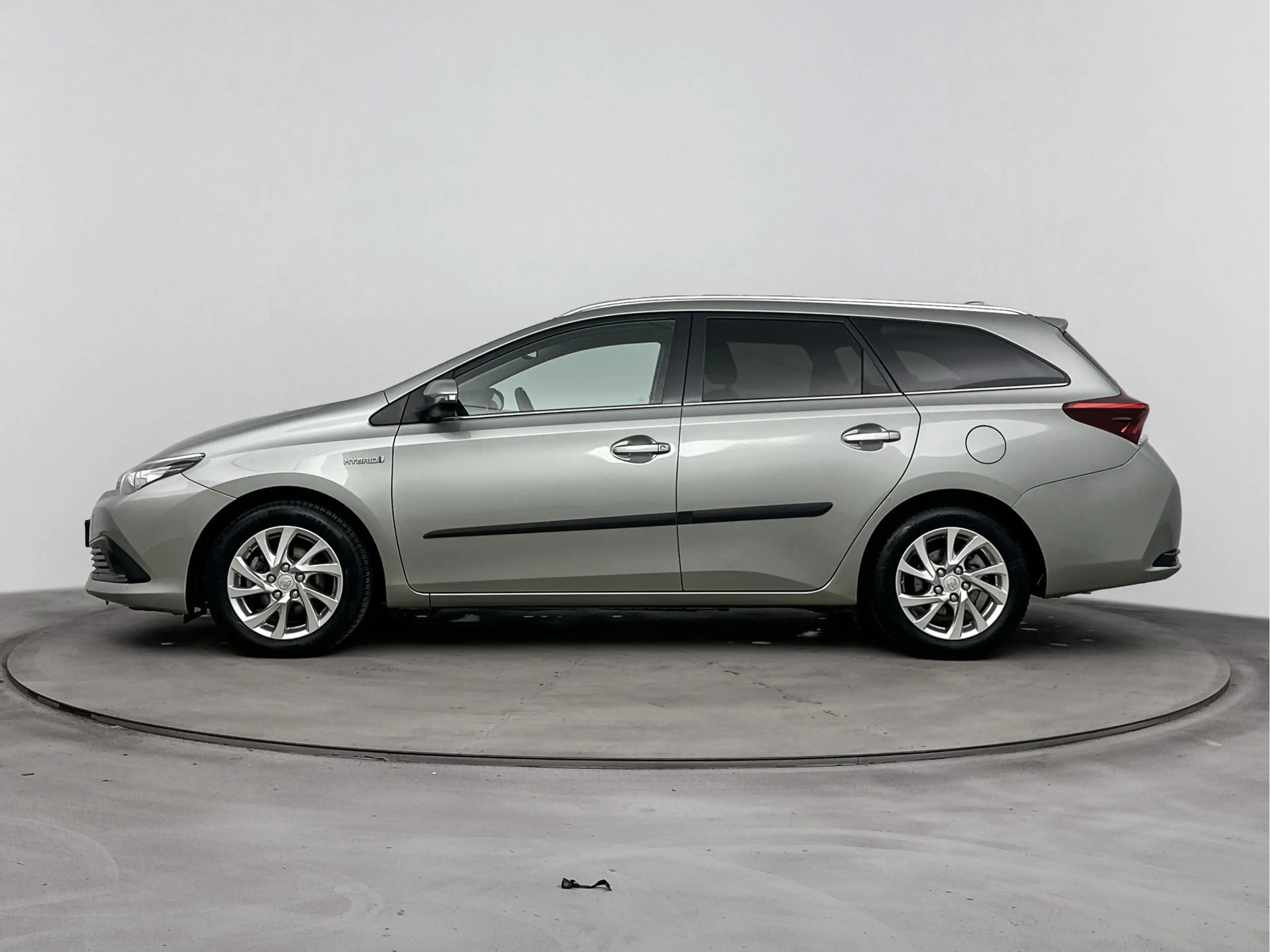 Toyota Auris 1.8 Hybrid Aspiration | Stoelverwarming | Achterui — photo 3