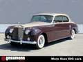 Rolls-Royce Phantom V Saloon Coupe, by James Young Matching Or - thumbnail 3