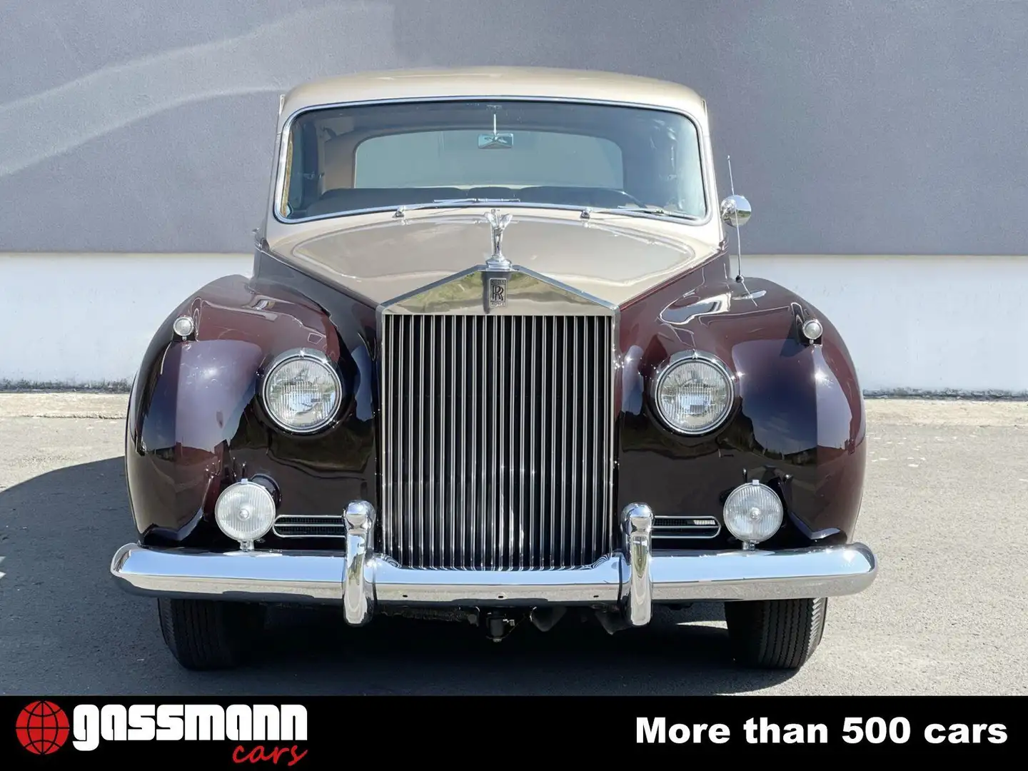 Rolls-Royce Phantom V Saloon Coupe, by James Young Matching Oro - 2