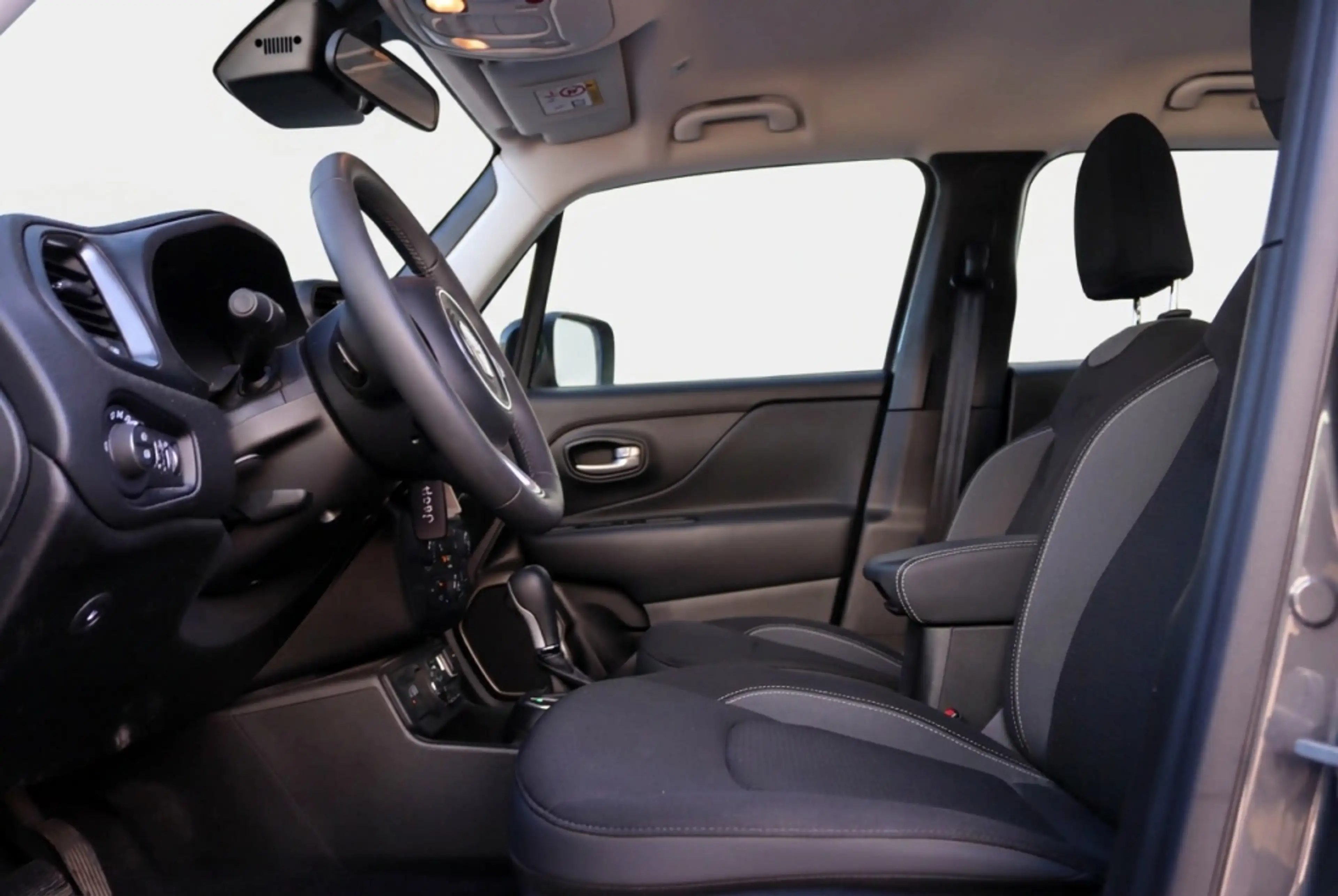 Jeep Renegade 4xe PHEV Plug-in hybrid Limited | Navi | Carplay | — photo 11