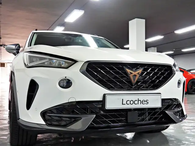 Cupra Formentor view 5