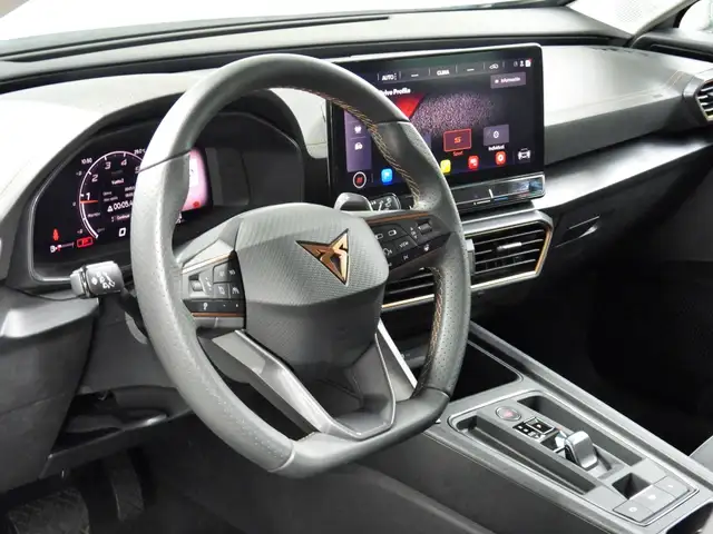 Cupra Formentor view 7