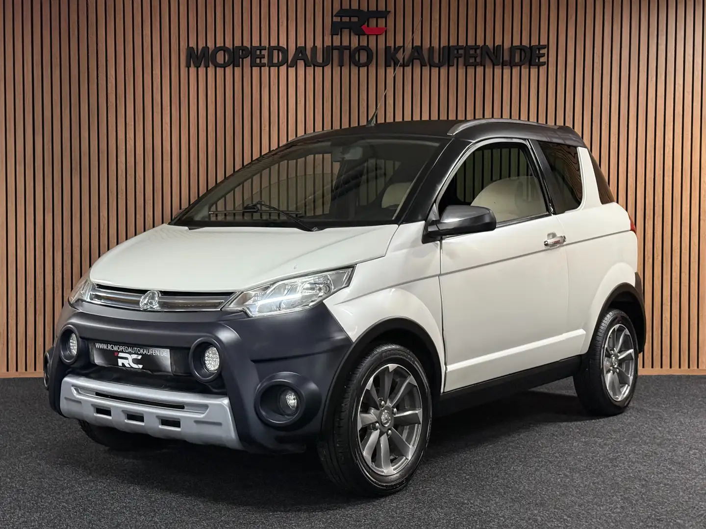 Aixam Crossline XXL Biały - 1