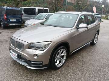 xDrive18d X Line 4WD-automatica-motore nuovo