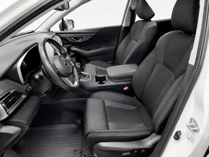 Subaru Outback 2023, foto 11