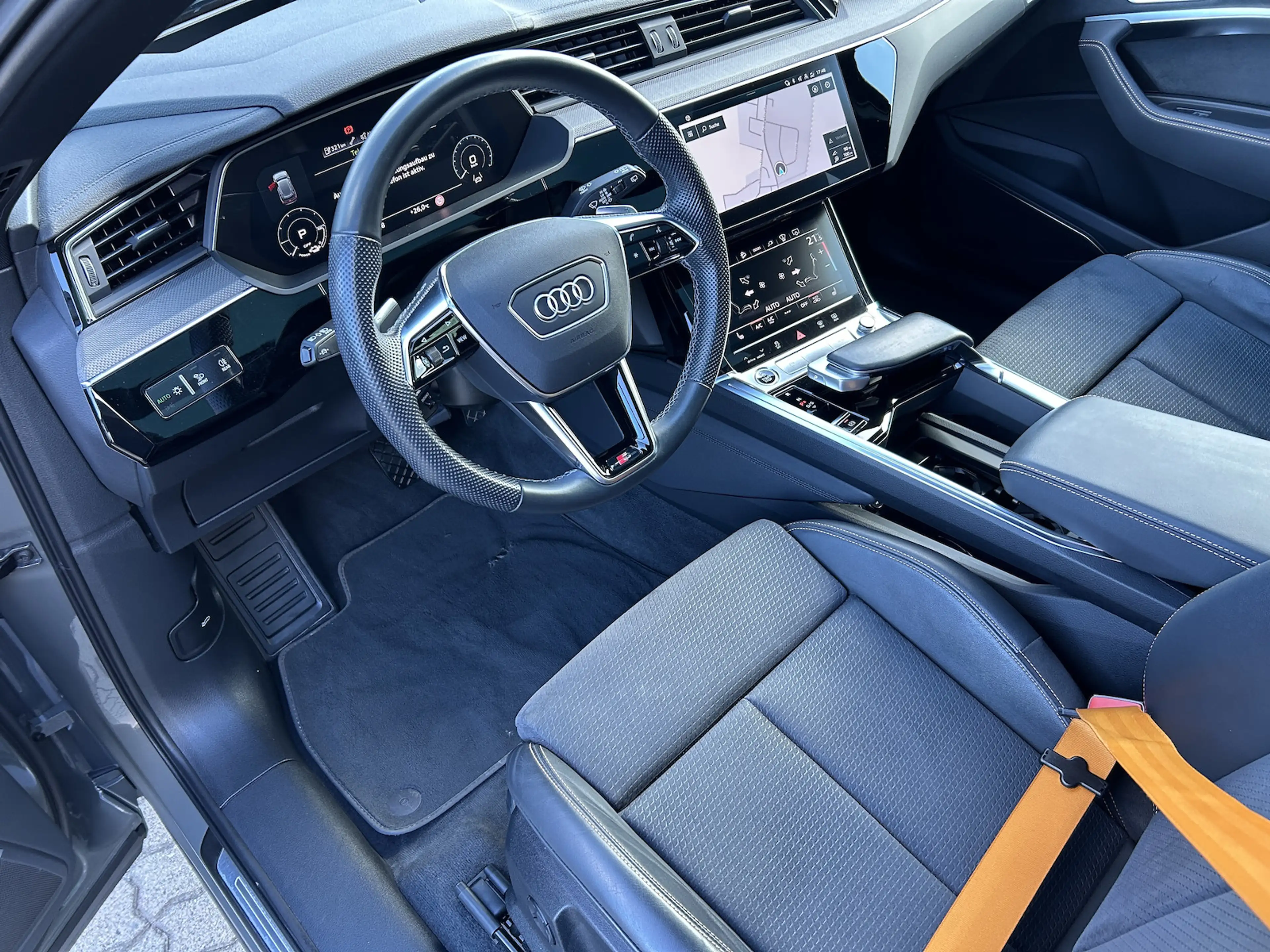 Audi e-tron 55 S line*B&O*360*Matrix*Black*HUD* — photo 10