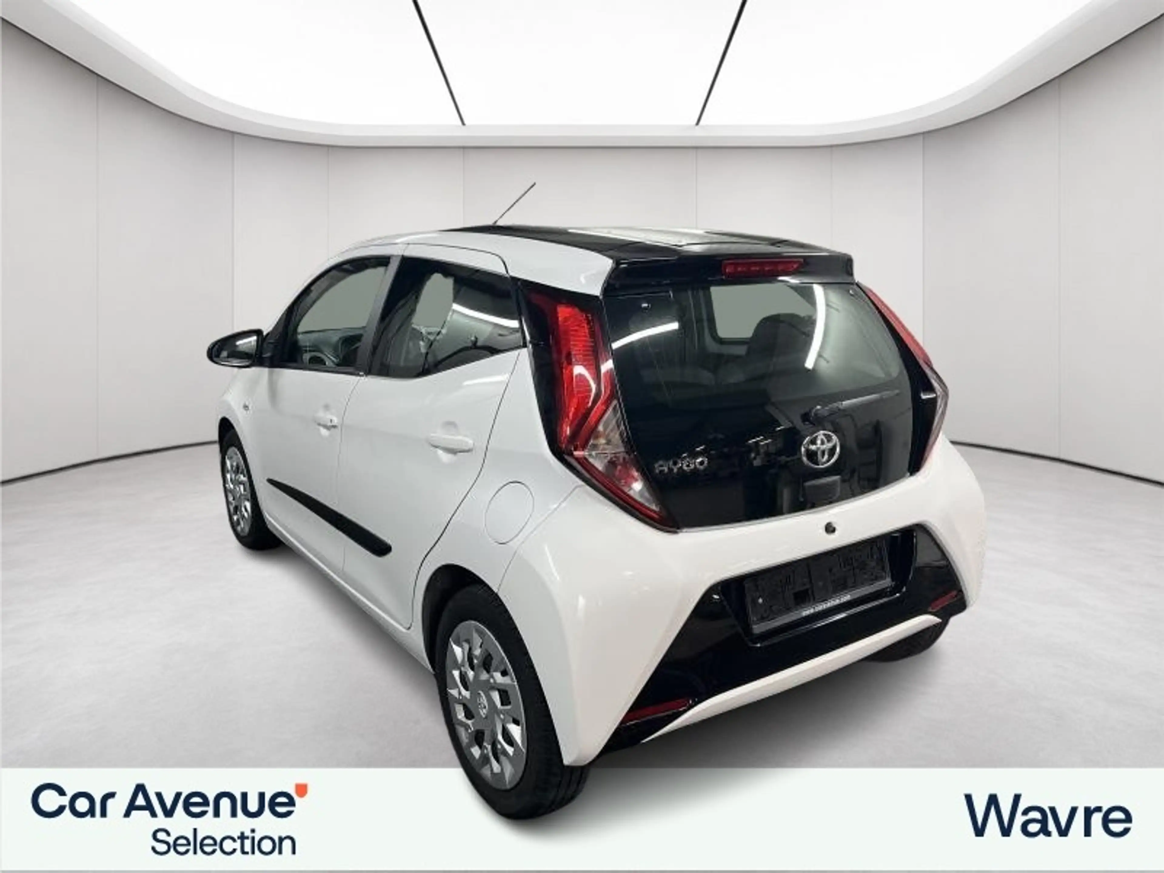 Toyota Aygo x-play2 - AUTOMATIQUE — photo 4
