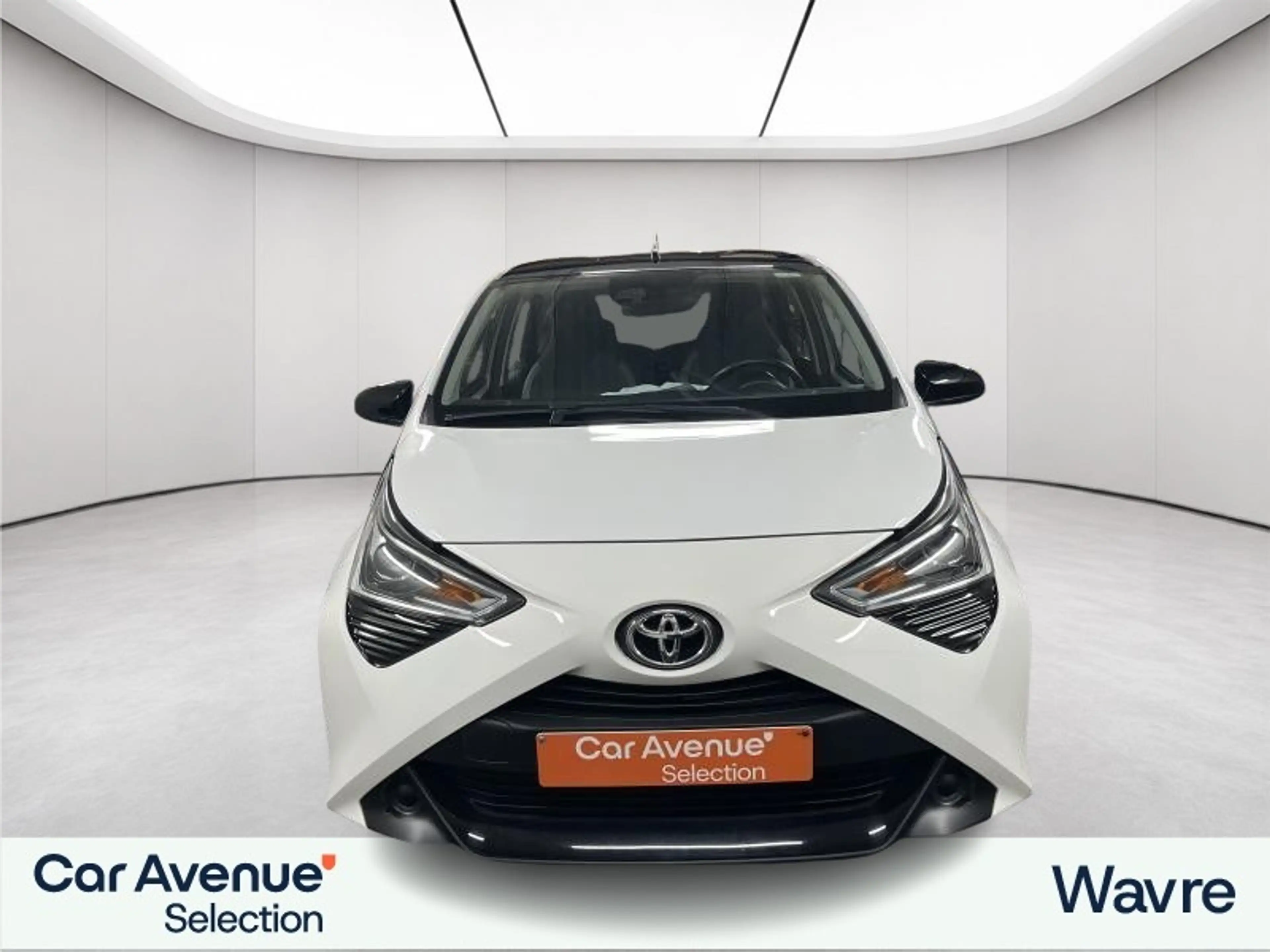 Toyota Aygo x-play2 - AUTOMATIQUE — photo 2