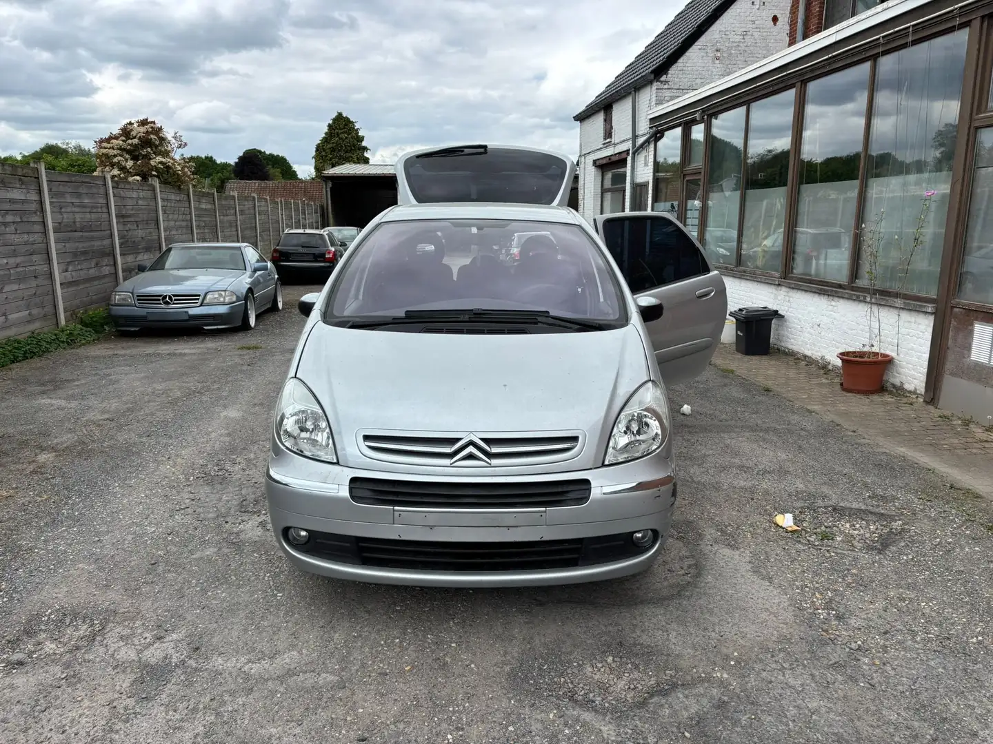 Citroen C4 Picasso C4 Picasso 1.8 16V 7-Sitzer Advance Gris - 2