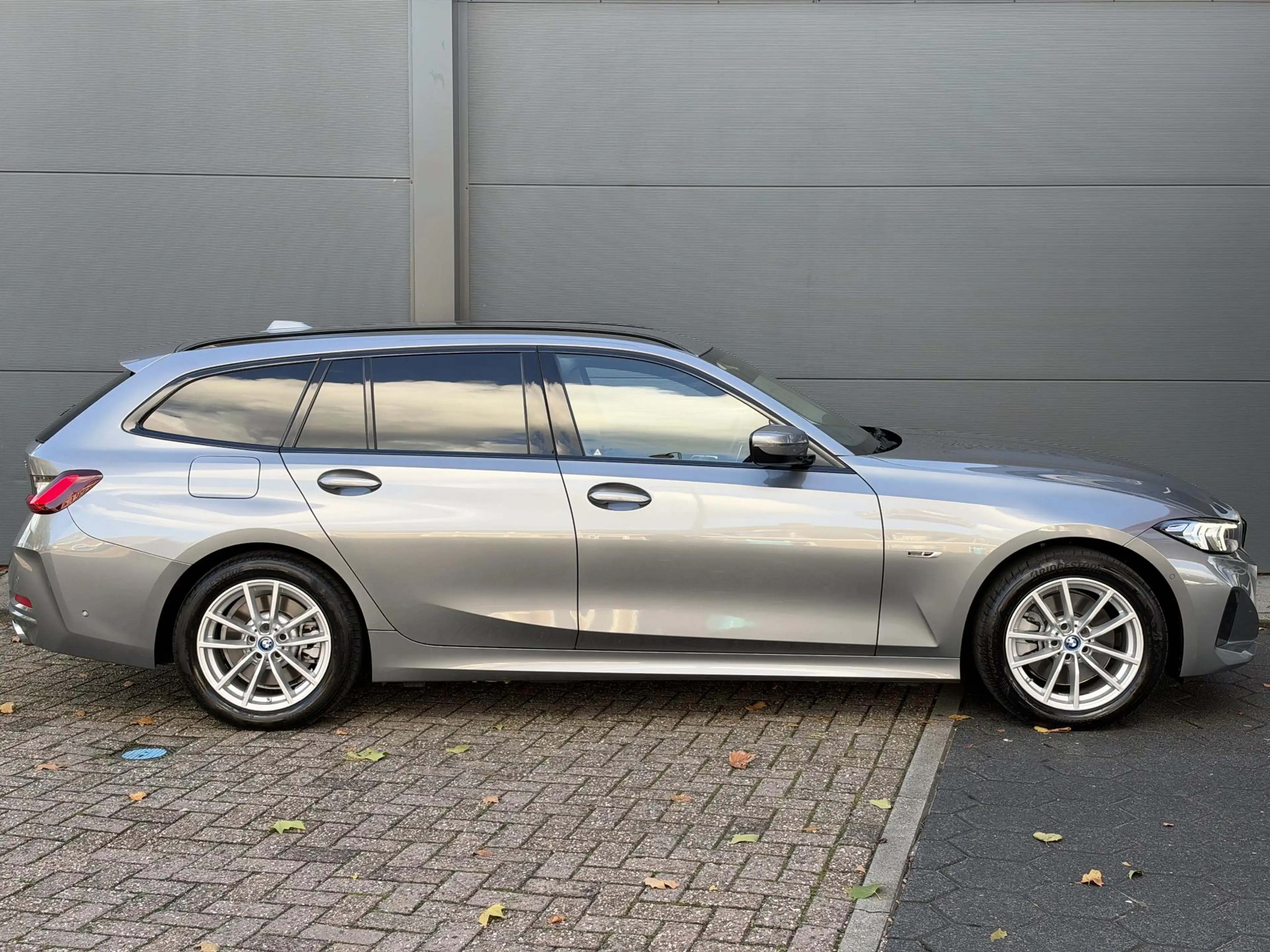 BMW 320 3-serie Touring 320e / 100% Onderhoud / Geen Impor — photo 9