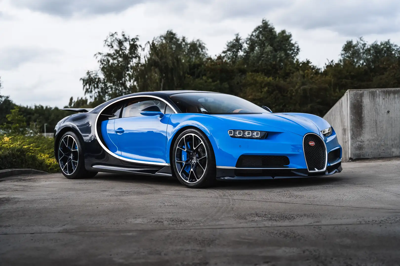 Bugatti Chiron Coupé en Bleu occasion à Harelbeke pour € 3 949 900,-