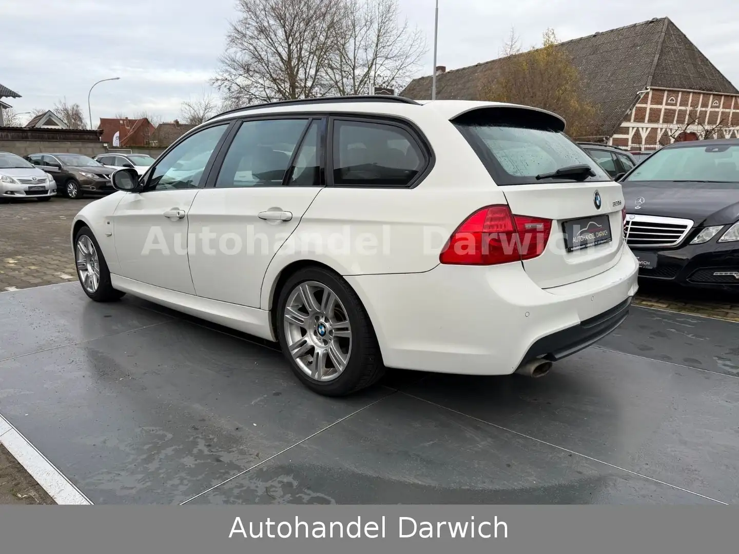 BMW 320 d Touring M Paket Facelift Weiß - 2