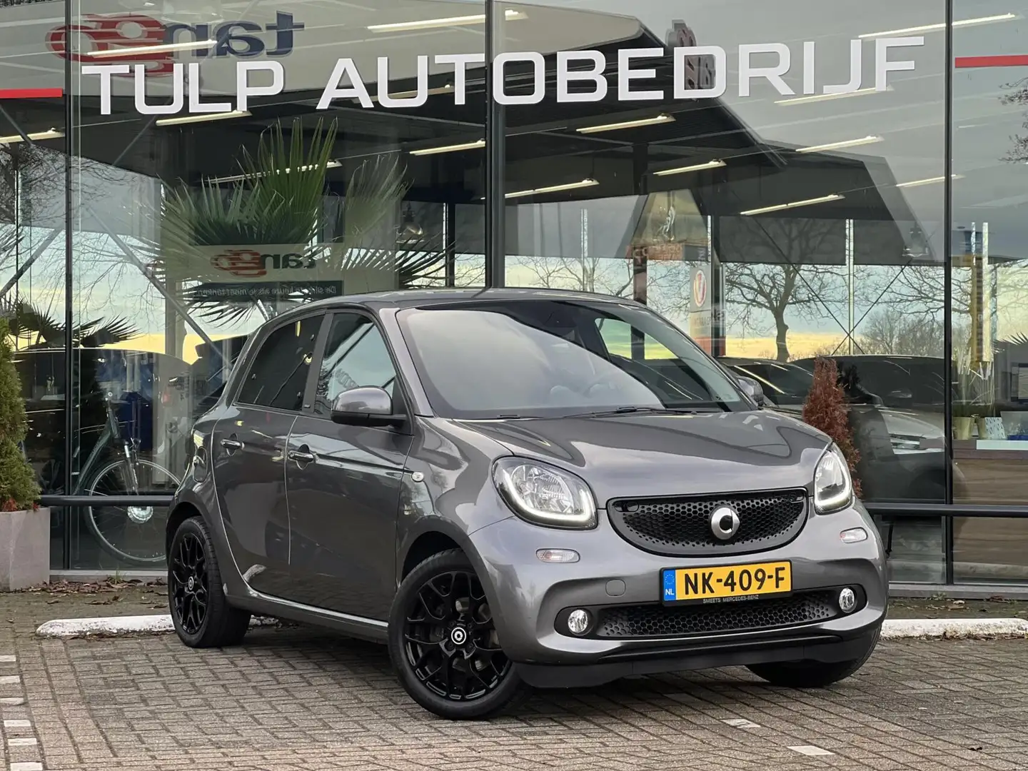 smart forFour 1.0 Turbo Passion Airco Cruise 1Eig NAP Grijs - 2