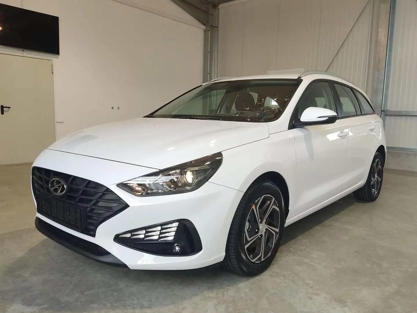 Hyundai i30 Kombi Comfort Plus Edition 1.0 Turbo-GDI DCT 12... Blanco - 1