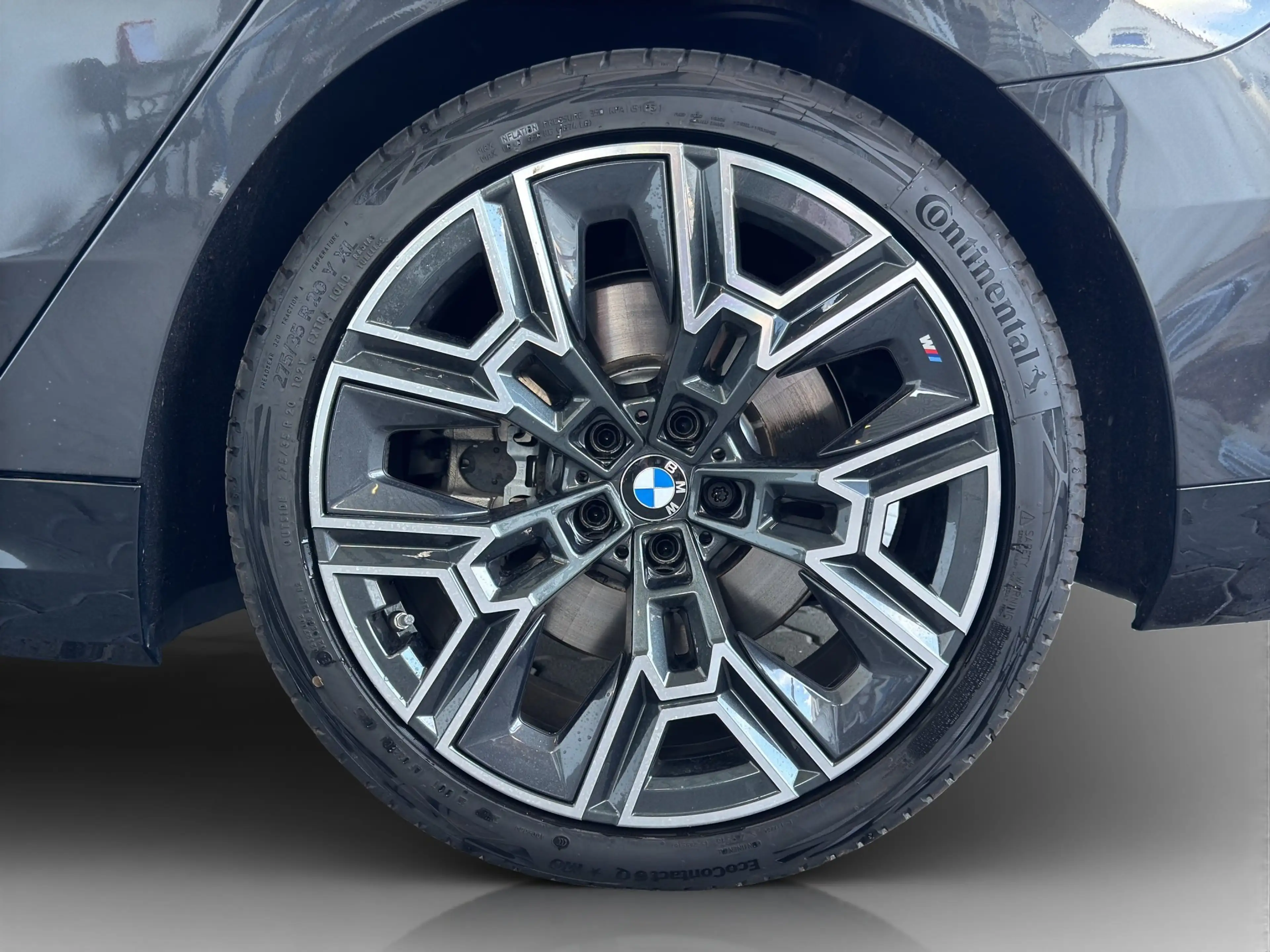 BMW 550 e xDrive Lim. M Sport LiveCock.ParkAss.PGD.LE — photo 12