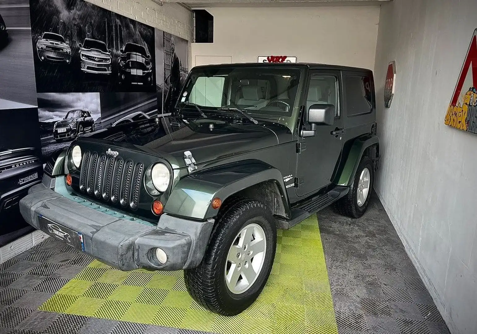 Jeep Wrangler 3.8 v6 200 sahara bva 3p Grün - 1