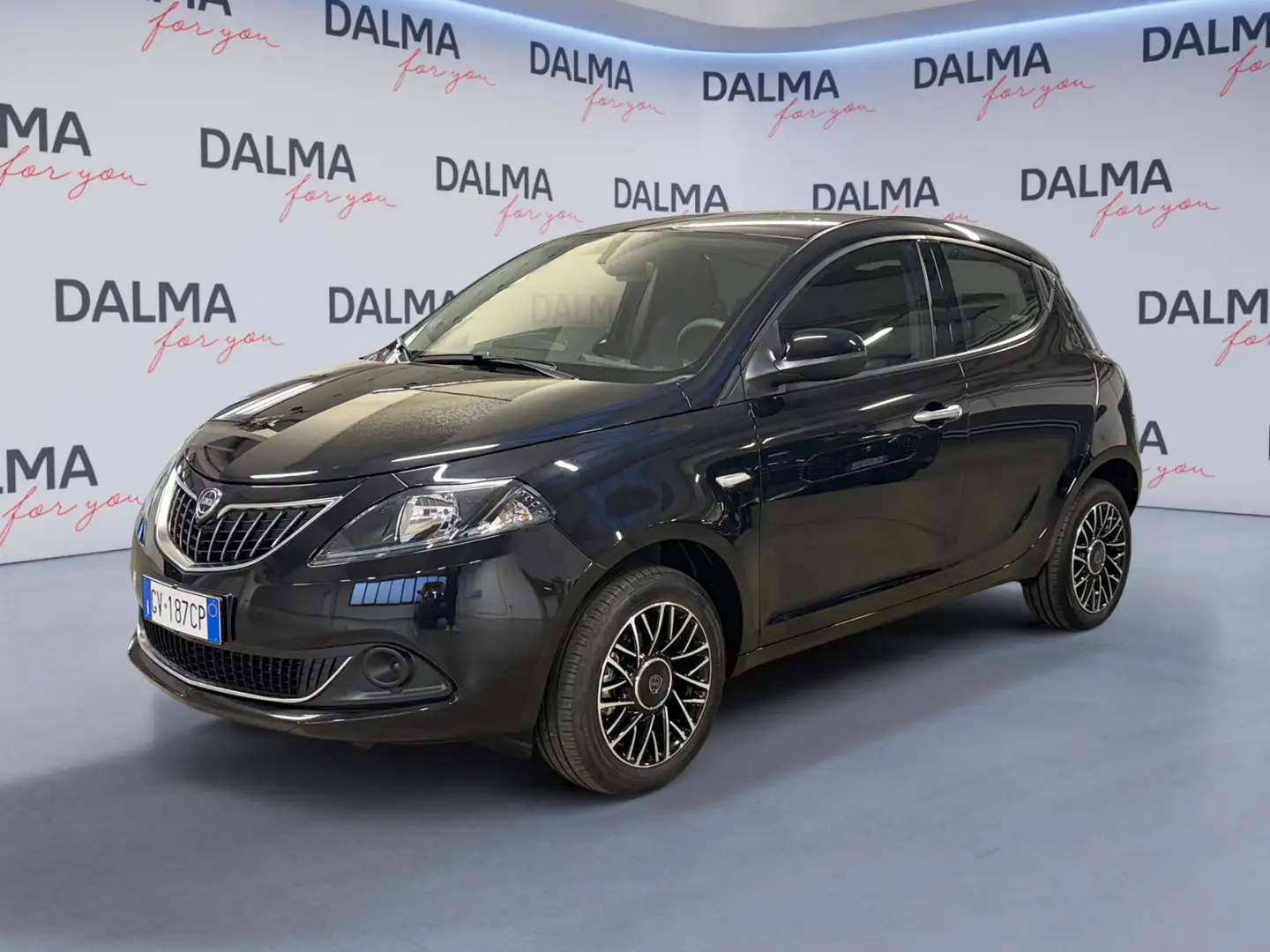 Lancia Ypsilon 1.0 FireFly Hybrid Platino Schwarz - 1