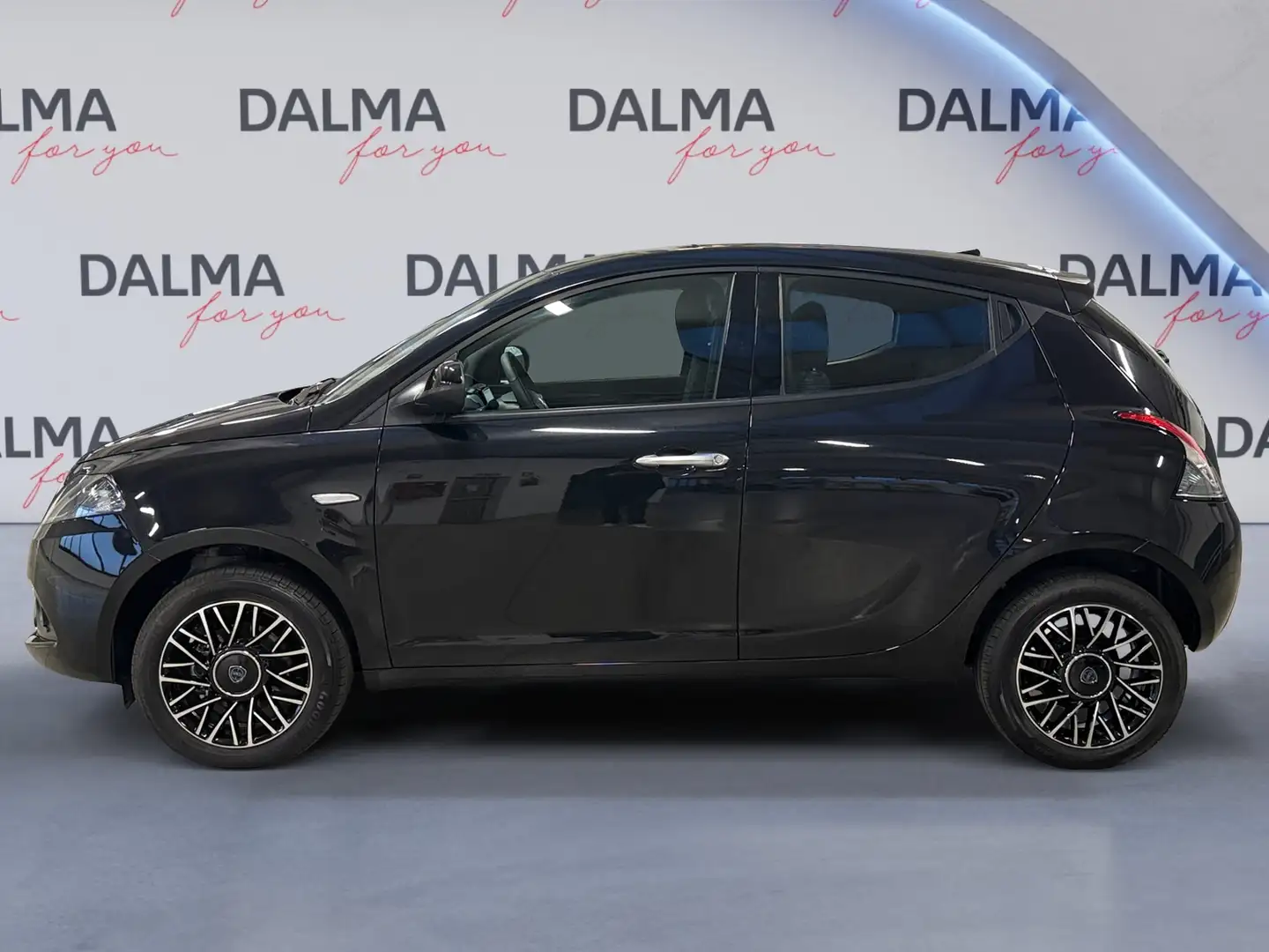 Lancia Ypsilon 1.0 FireFly Hybrid Platino Schwarz - 2