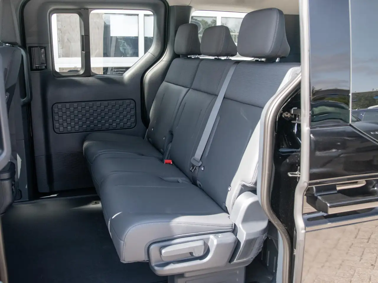 Kia PV5 Passenger 2026 — фото 12