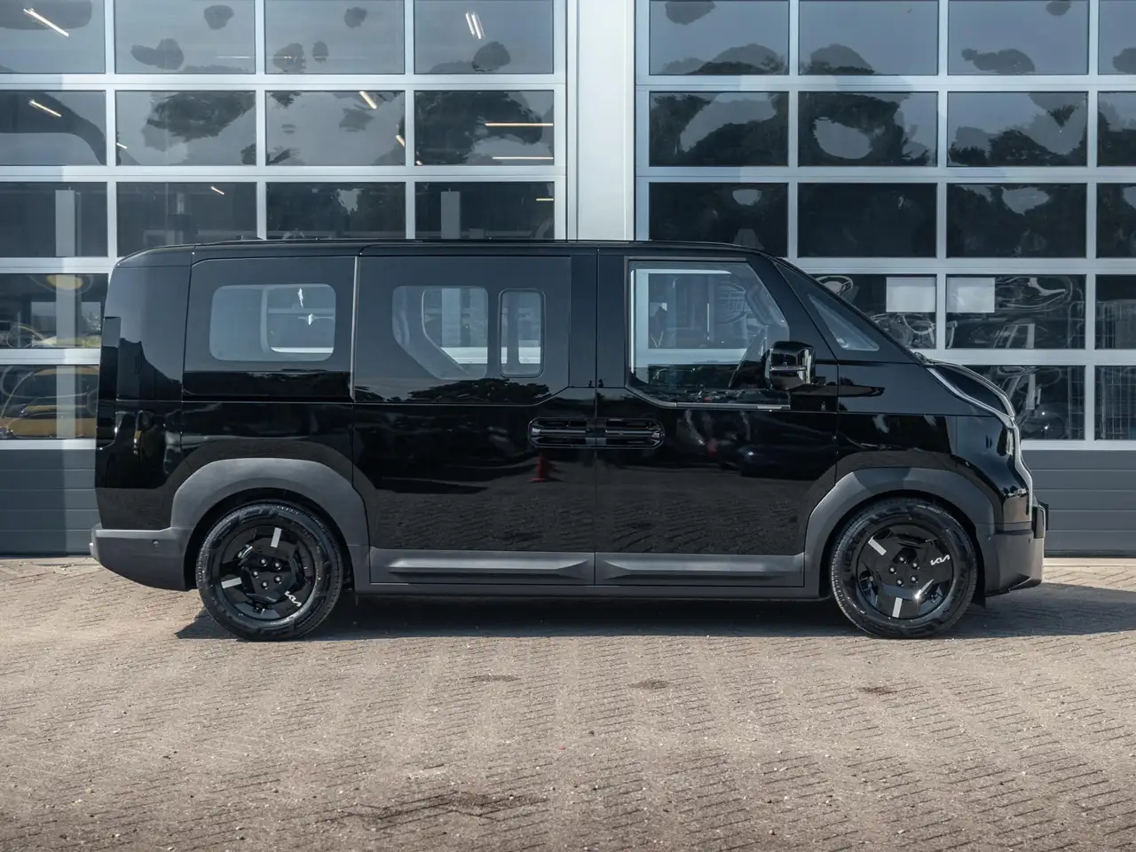 Kia PV5 Passenger 2026
