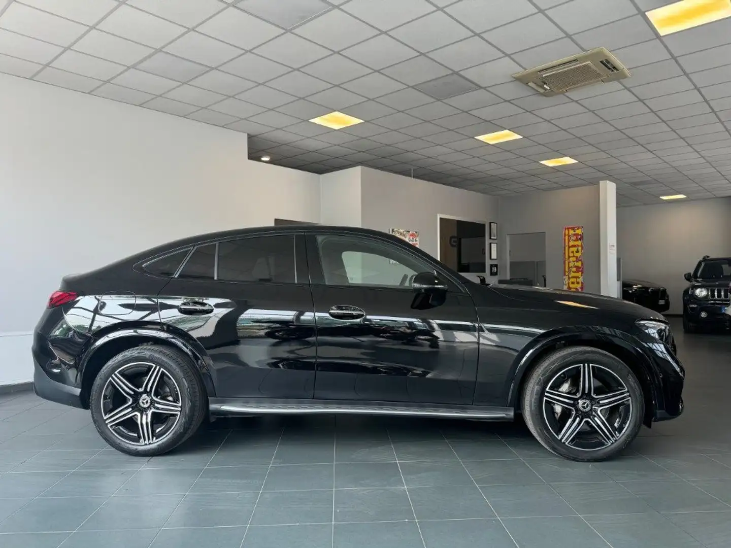 Mercedes-Benz GLC 220 d 4Matic Coupé Premium Plus Grigio - 2