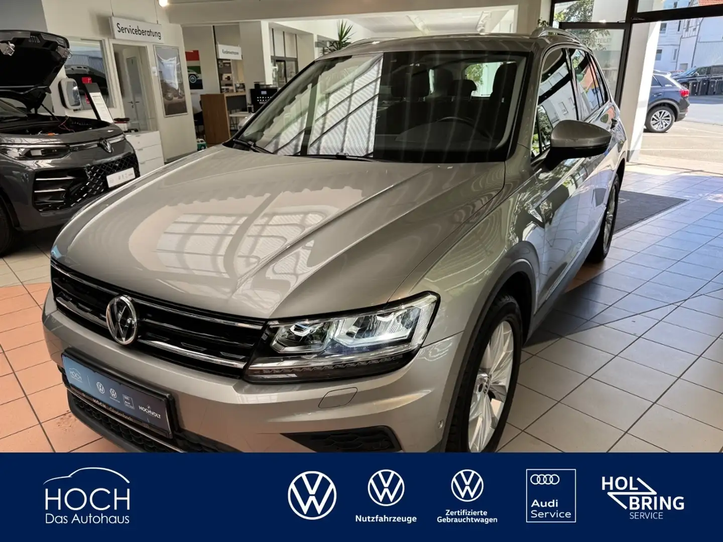 Volkswagen Tiguan 2.0 TSI Highline 4Motion DSG+AHK+Kamera+ Silber - 1