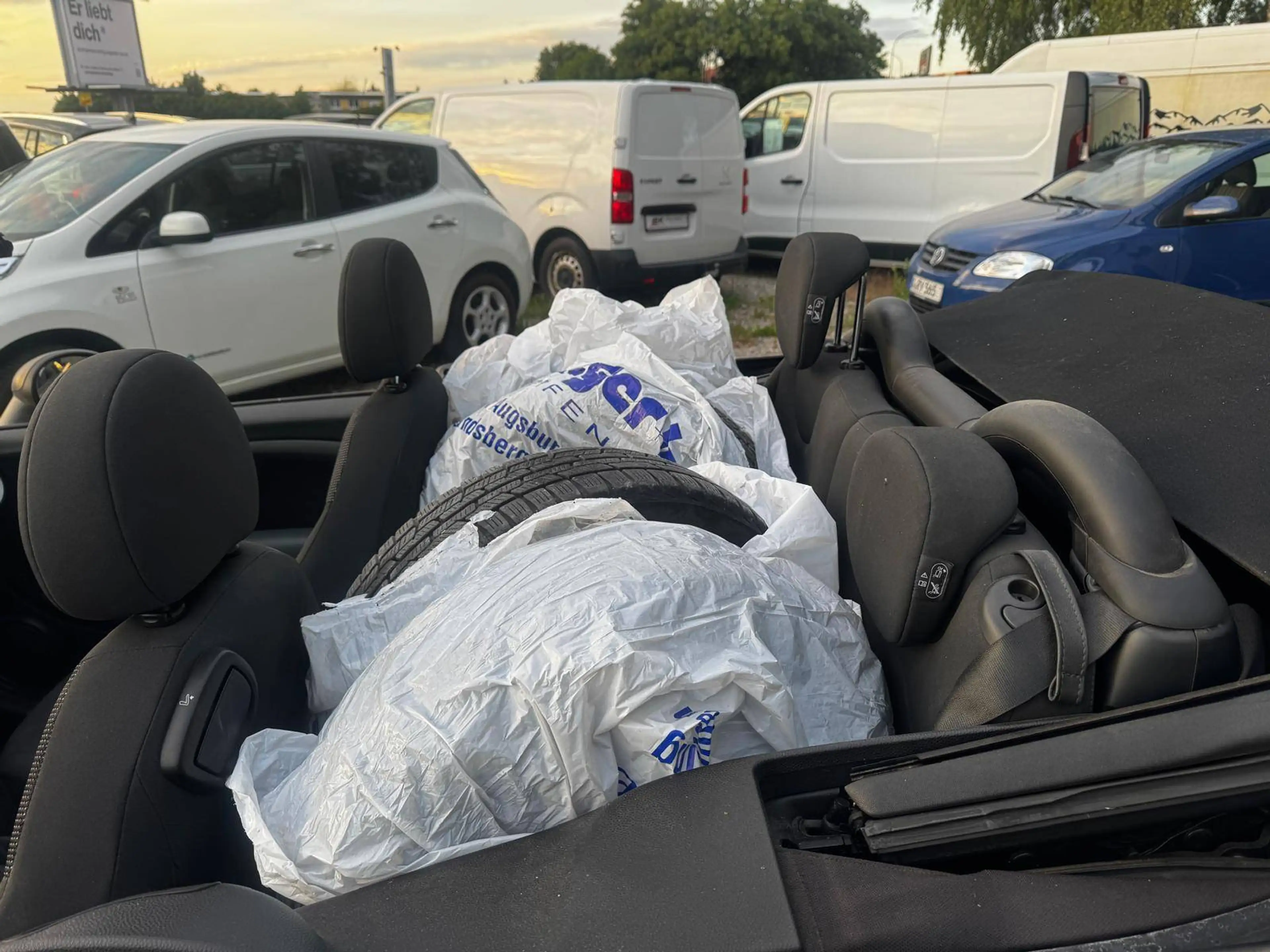 MINI One Cabrio One  Bixenon PDC 8fach bereift Scheckheftgepflegt — photo 10