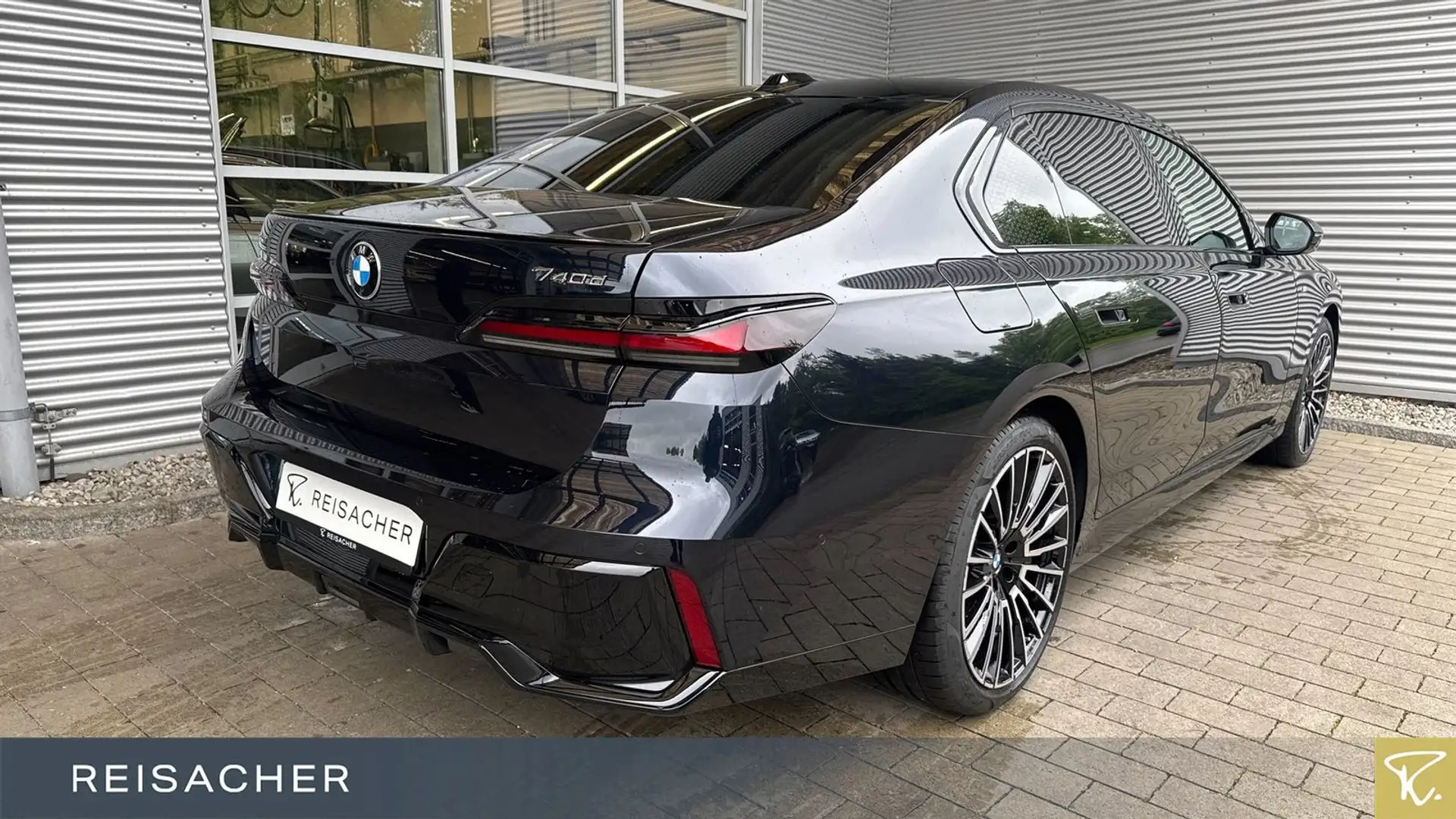 BMW 740 d A xDrive M-Sport,M-Sport PRO,SkyLou,AHK,DAP Noir - 2