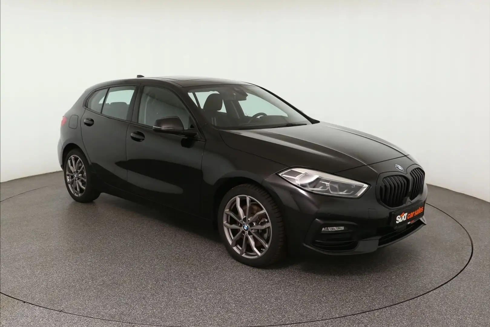 BMW 120 i Sport Line Pano|ad.LED|SHZG|HiFi|el.Heckkl. Zwart - 1