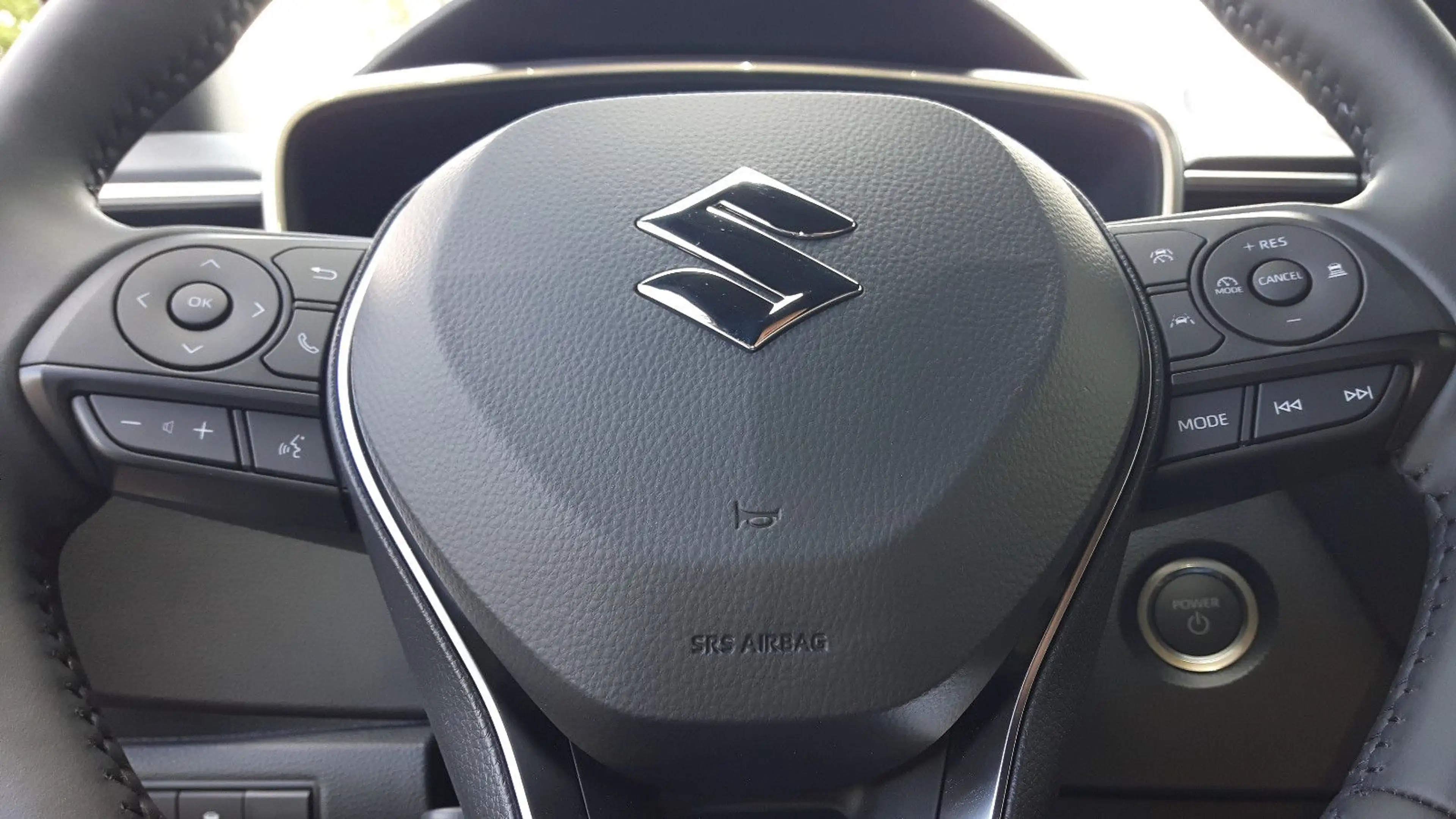 Suzuki Swace 1.8 Hybrid CVT Comfort+ — photo 9