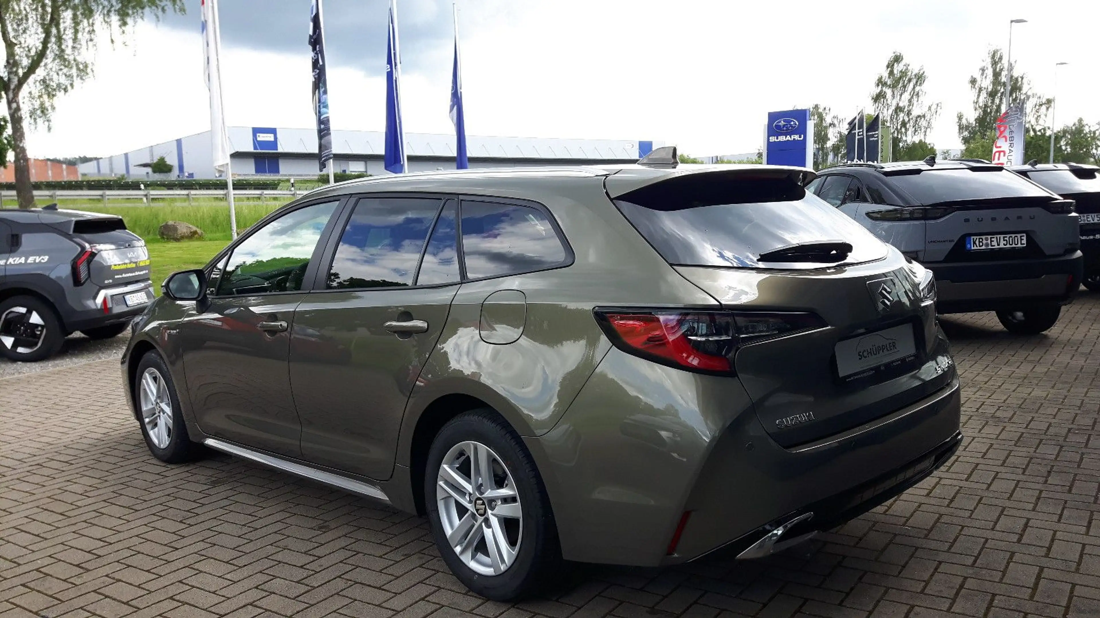 Suzuki Swace 1.8 Hybrid CVT Comfort+ — photo 4