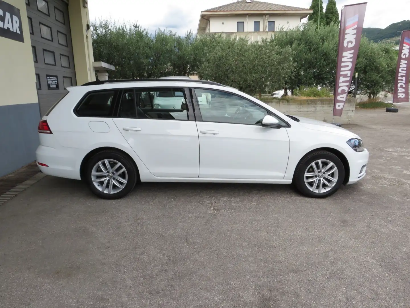Volkswagen Golf 1.6tdi 115cv dsg/navi/sen ant-post/cruise adattivo Bianco - 2