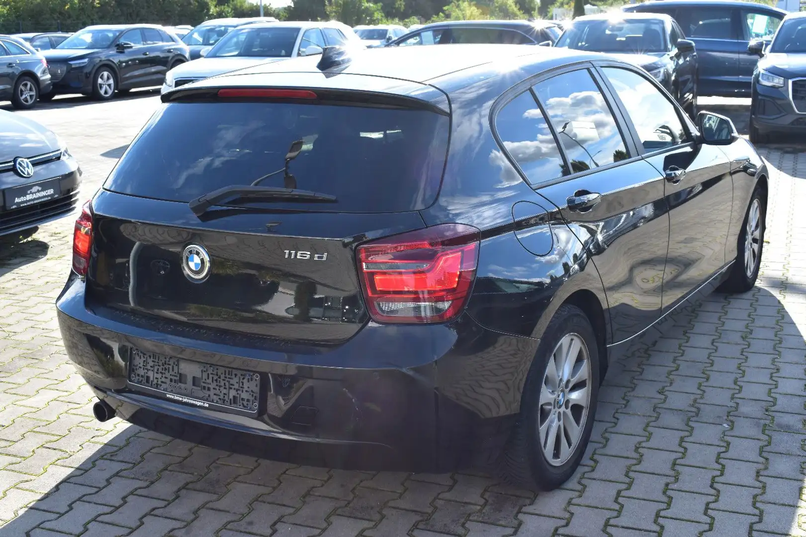 BMW 116 d EfficientDynamics NaviBusiness~BiXenon~HiFi Schwarz - 2