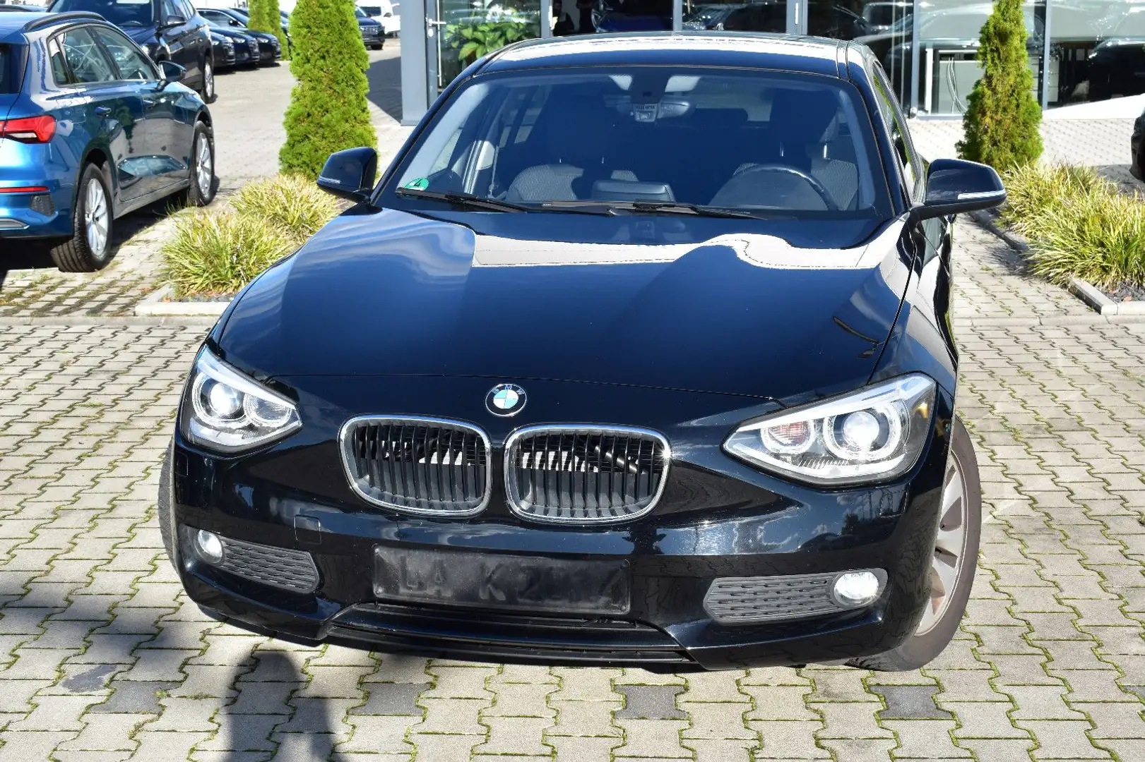 BMW 116 d EfficientDynamics NaviBusiness~BiXenon~HiFi Schwarz - 1