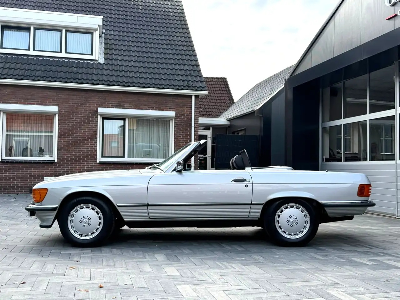 Mercedes-Benz SL 300 SL - R107 - 65.000 km - Mint, foto 10