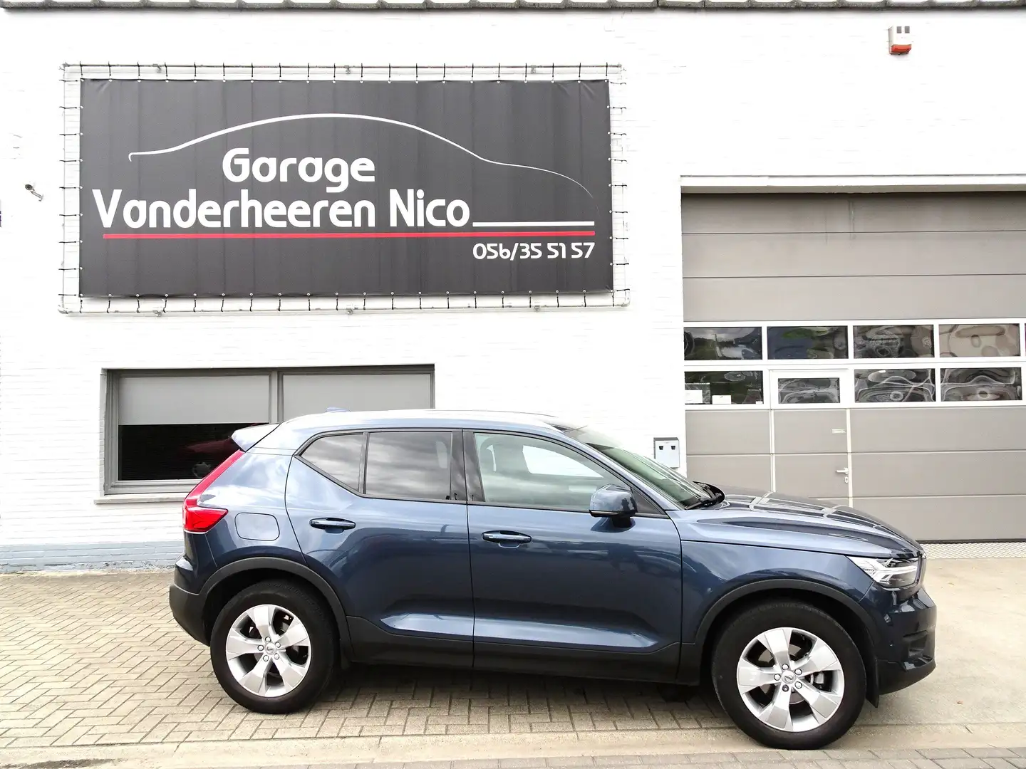 Volvo XC40 1.5T2 Momentum CARPLAY,CAMERA 360°,EL.KOFFER Bleu - 1