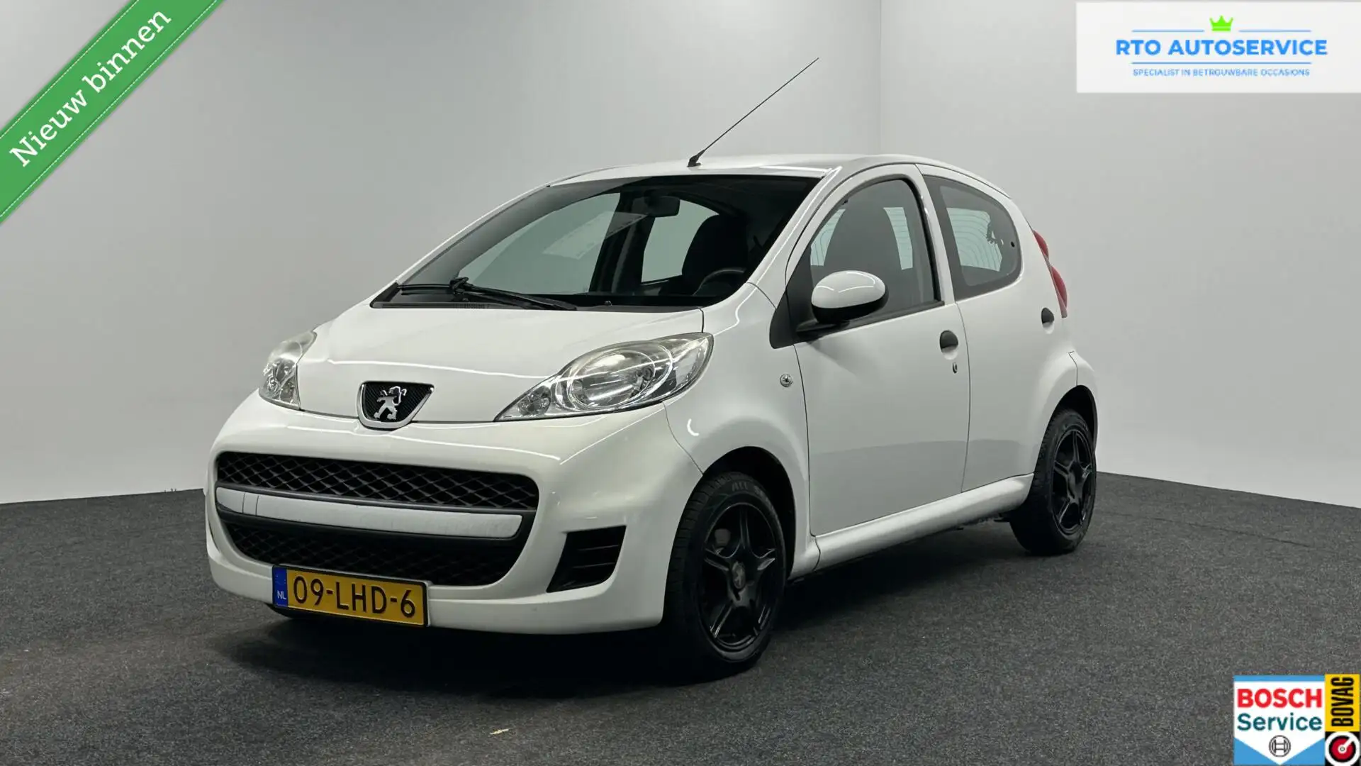 Peugeot 107 1.0-12V XR 5 DEURS LM. Weiß - 1