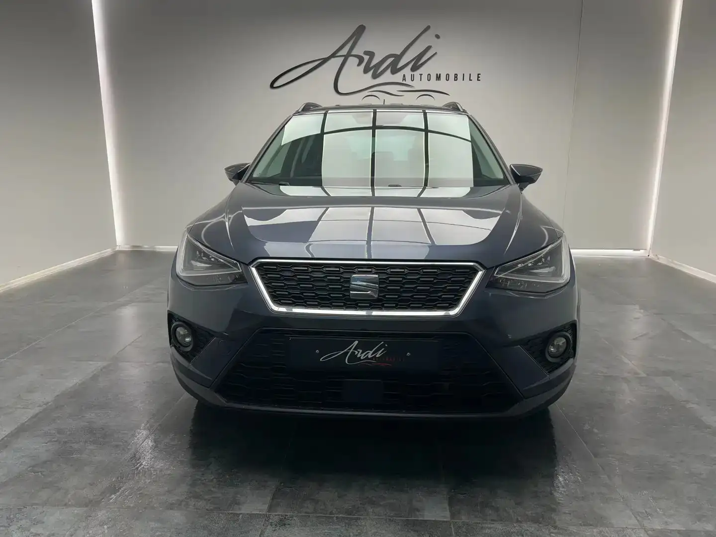 SEAT Arona 1.6 TDI DSG *GARANTIE 12 MOIS*1er PROPRIETAIRE* Gris - 2