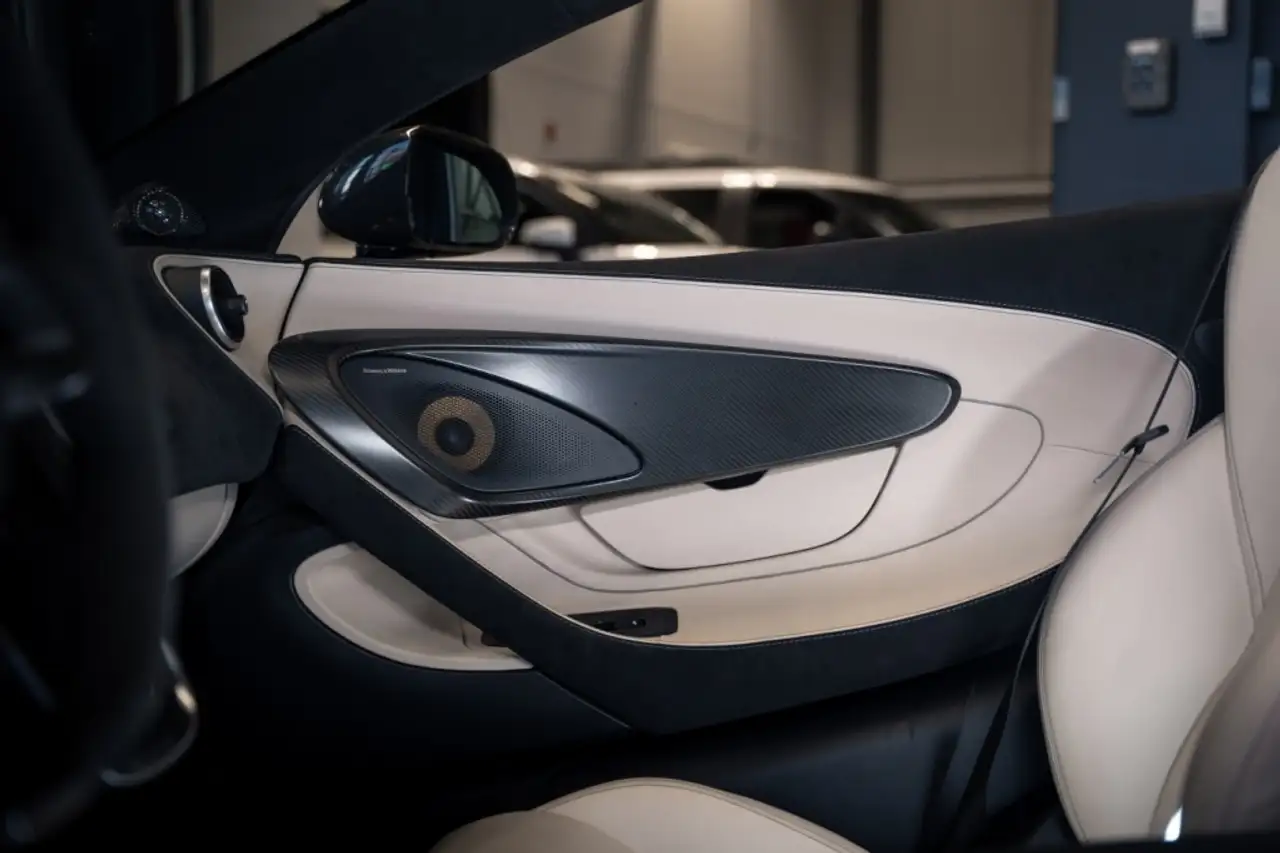 McLaren 570S fotografie McLaren 570S
