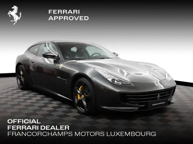 Ferrari GTC4 Lusso T