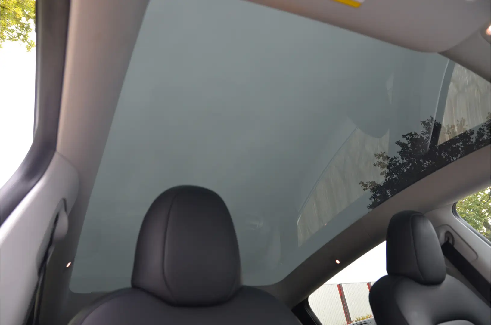 Tesla Model Y RWD 58 kWh Autopilot, nw banden Weiß - 2