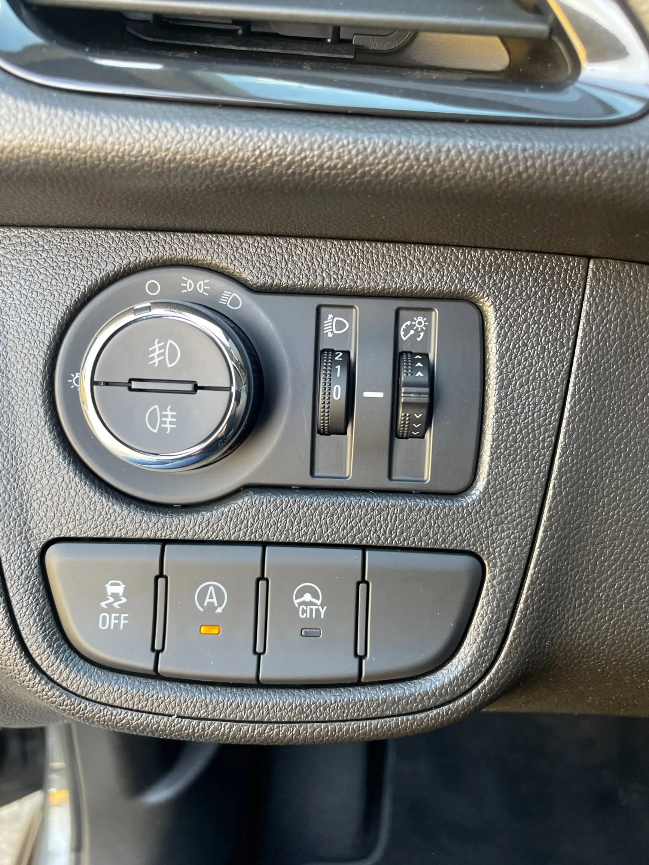 Opel Karl 1.0 Rocks Online Edition | navigatie | pdc achter — photo 8