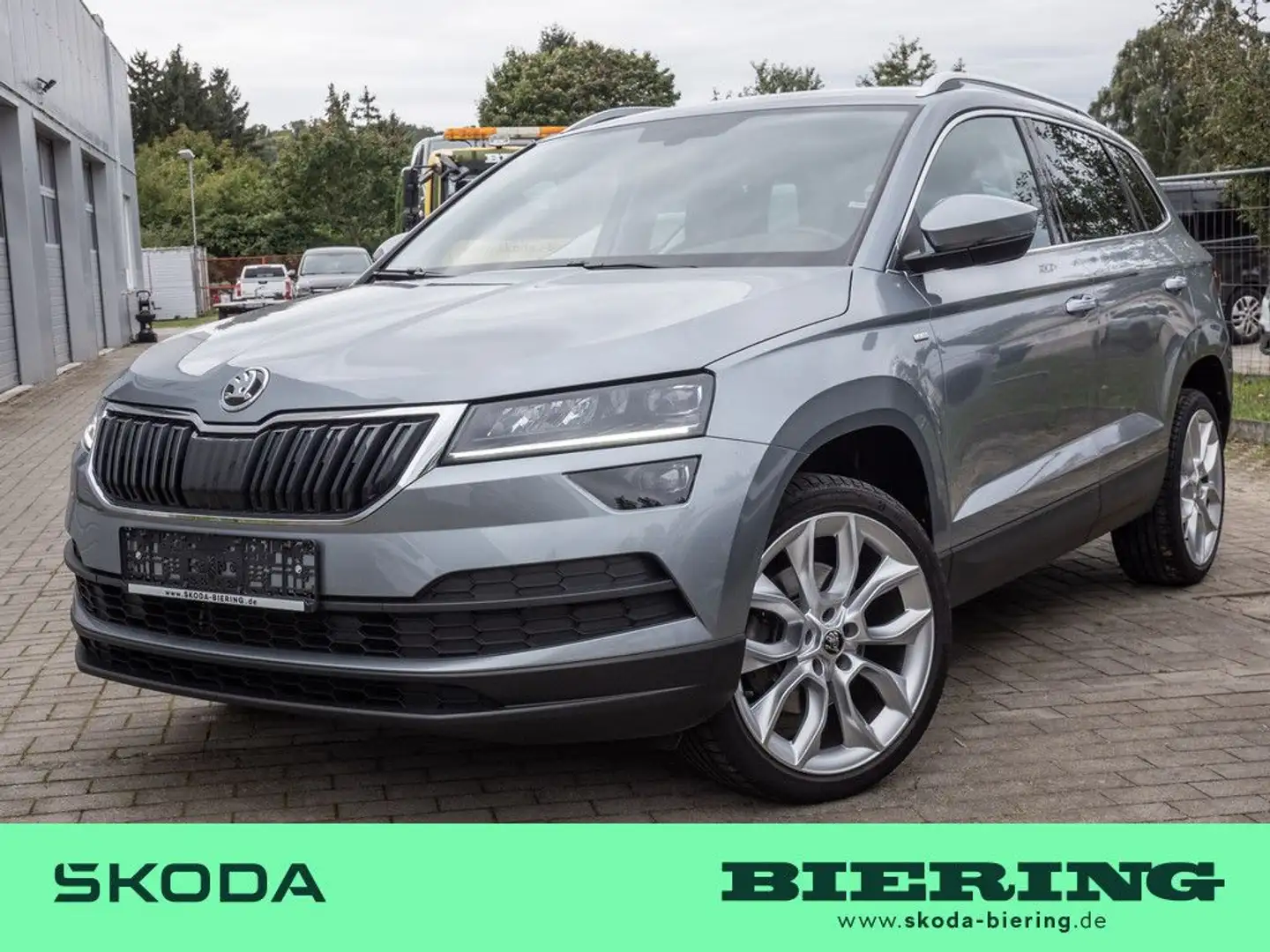 Skoda Karoq 1.5 TSI ACT Clever NAVI W-LAN AHK ACC LED Gris - 1